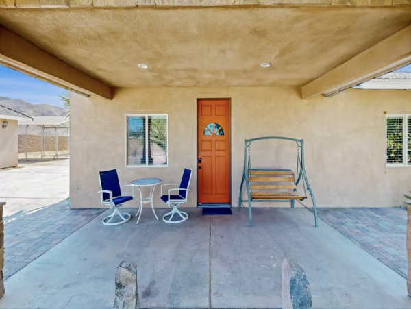 Gorgeous Palm Springs 5 Bedroom Home with Pool & Spa Sleeps 16